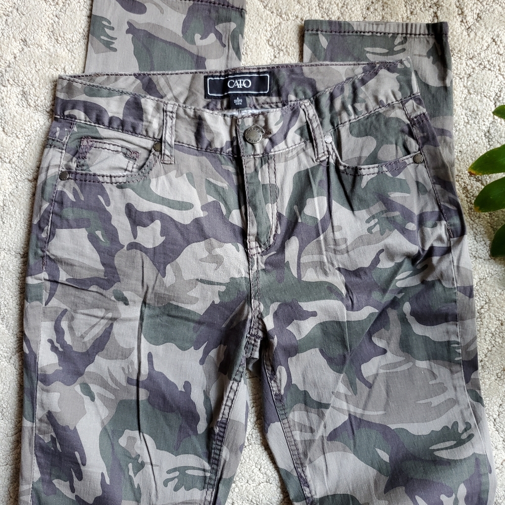 Cato Camouflage Pants | Size 4 |